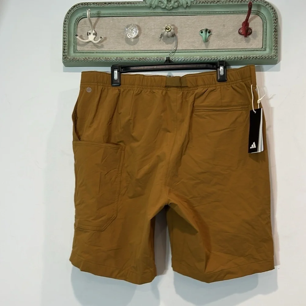 Adidas ADX tan Bronze Belted Golf Shorts Men's size large new with tags $88